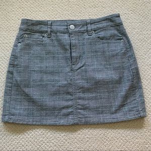 American Eagle high waisted plaid mini skirt
